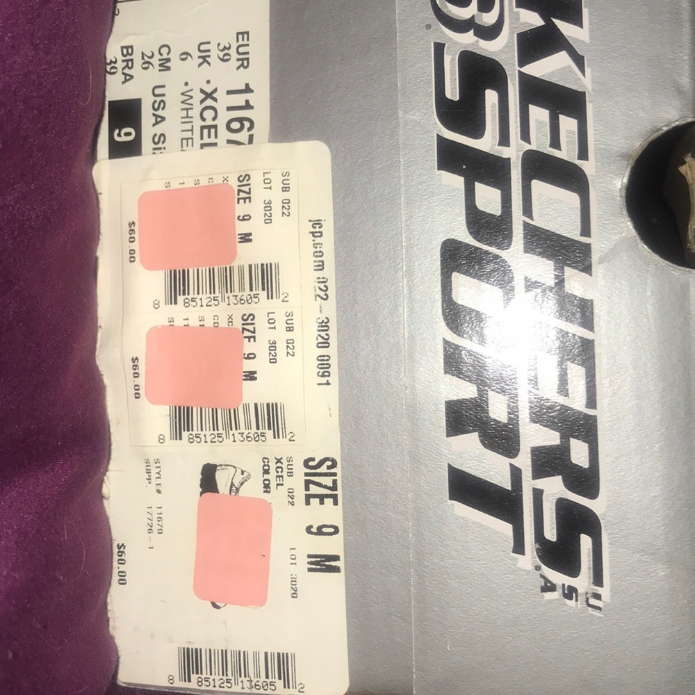 Work out shoes- never used - Picture 5 of 5